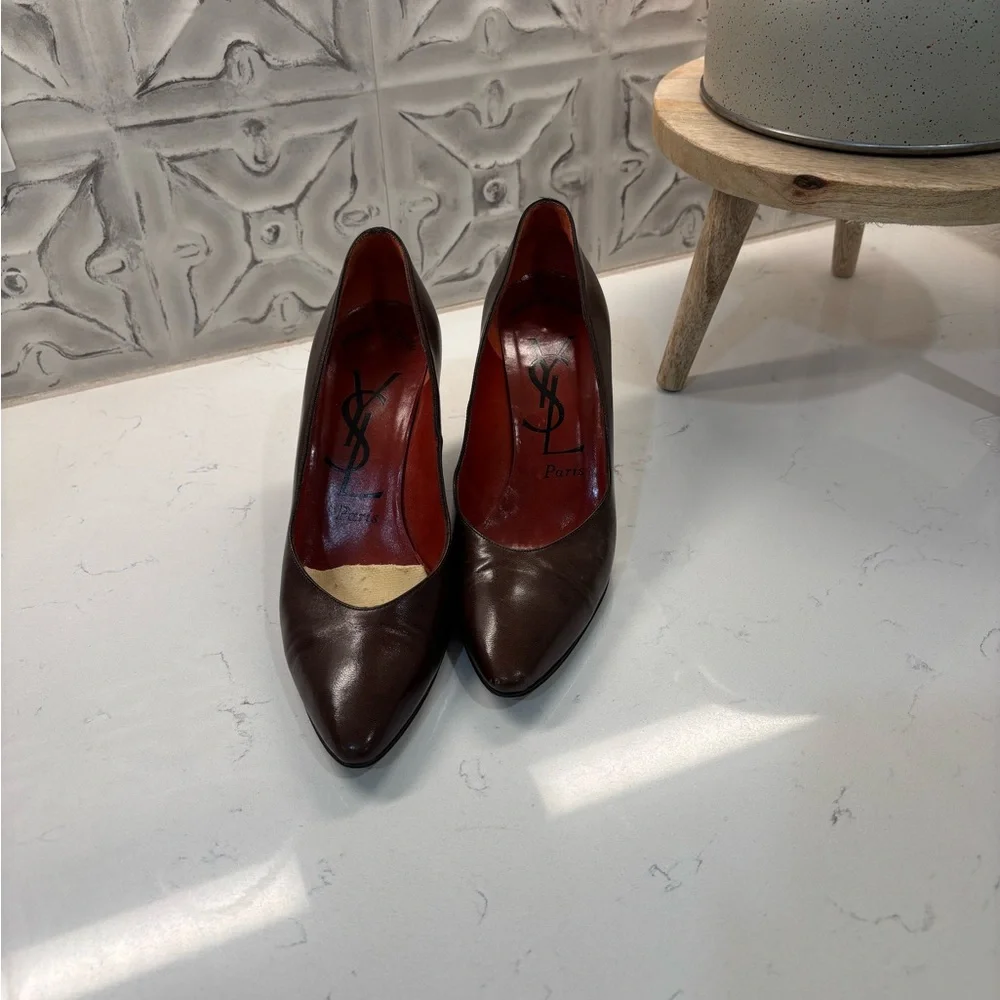VINTAGE Yves Saint Laurent Brown Leather Heels Timeless Elegance - Picture 3 of 8